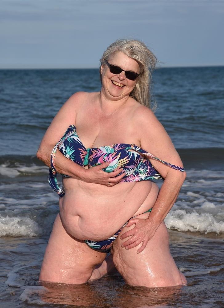 25P Tracy, sexy UK FAT GILF Slut