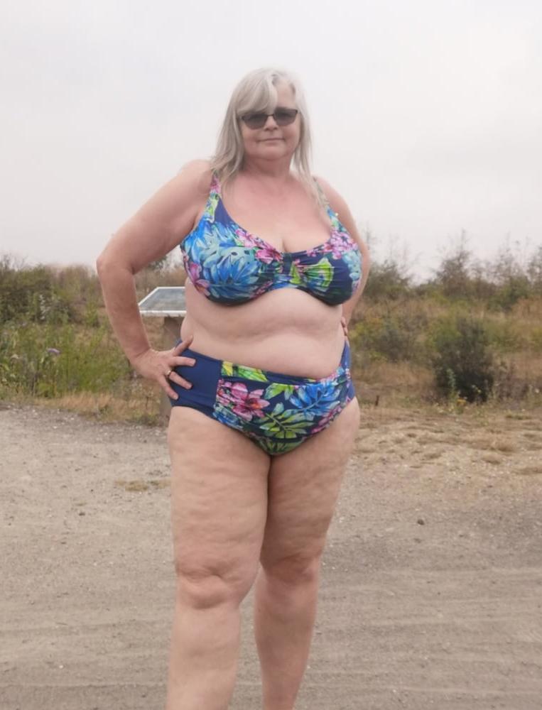 25P Tracy, sexy UK FAT GILF Slut