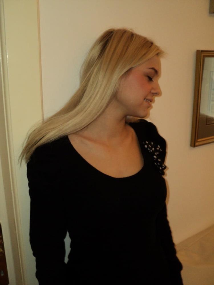 25P Tight Blonde Teen Sherry