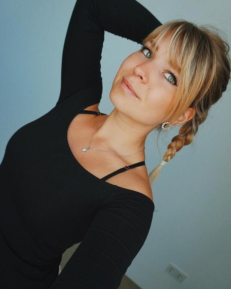 17P Sexy Faces for Jizz off 2484