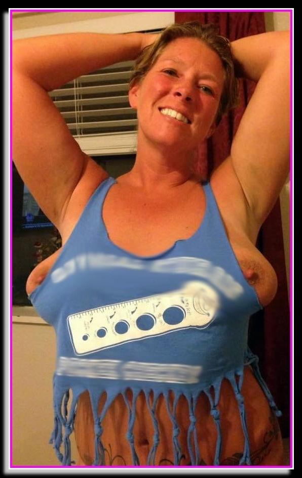25P Curvy Milfs and Moms 01