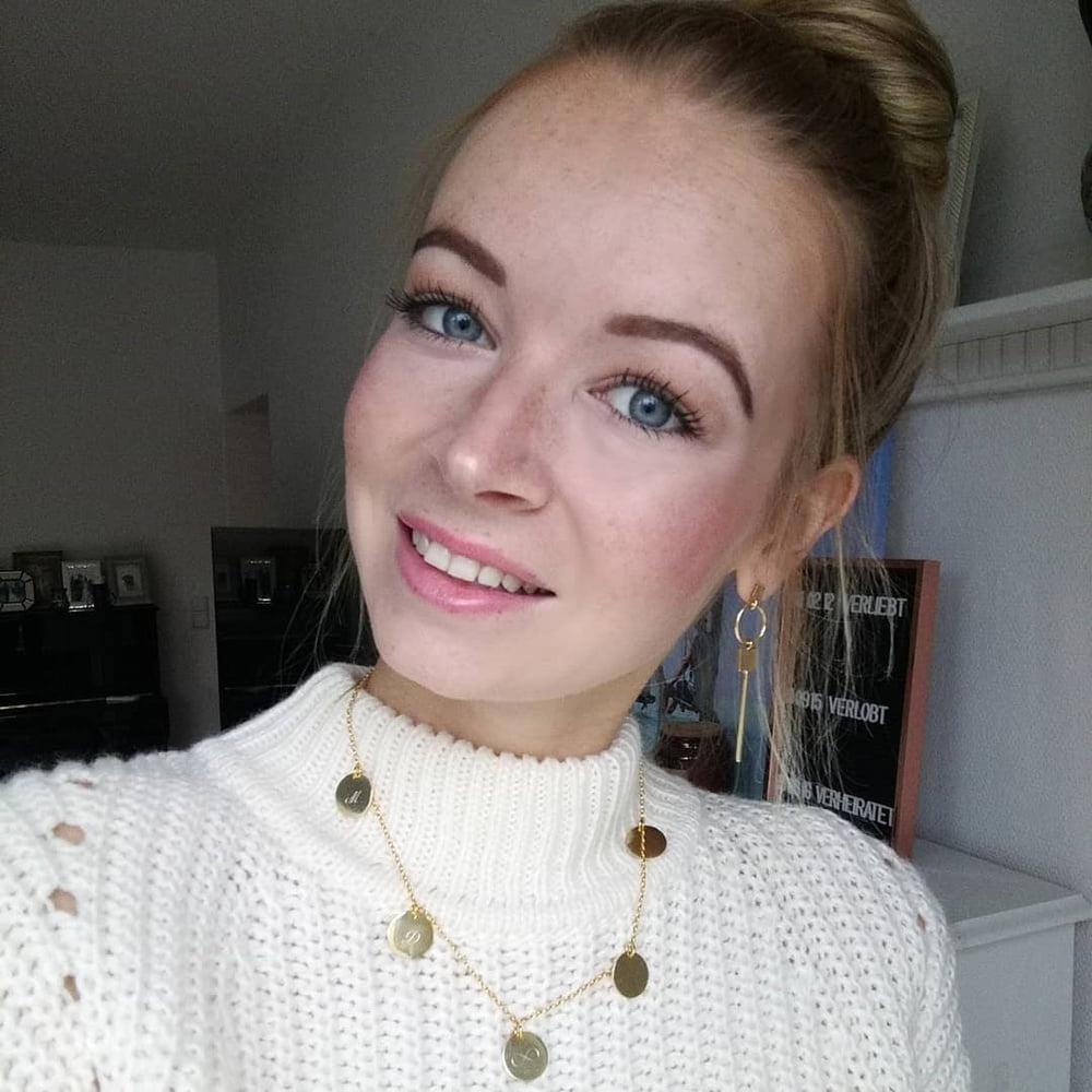 15P Sexy Faces for Jizz off 2482