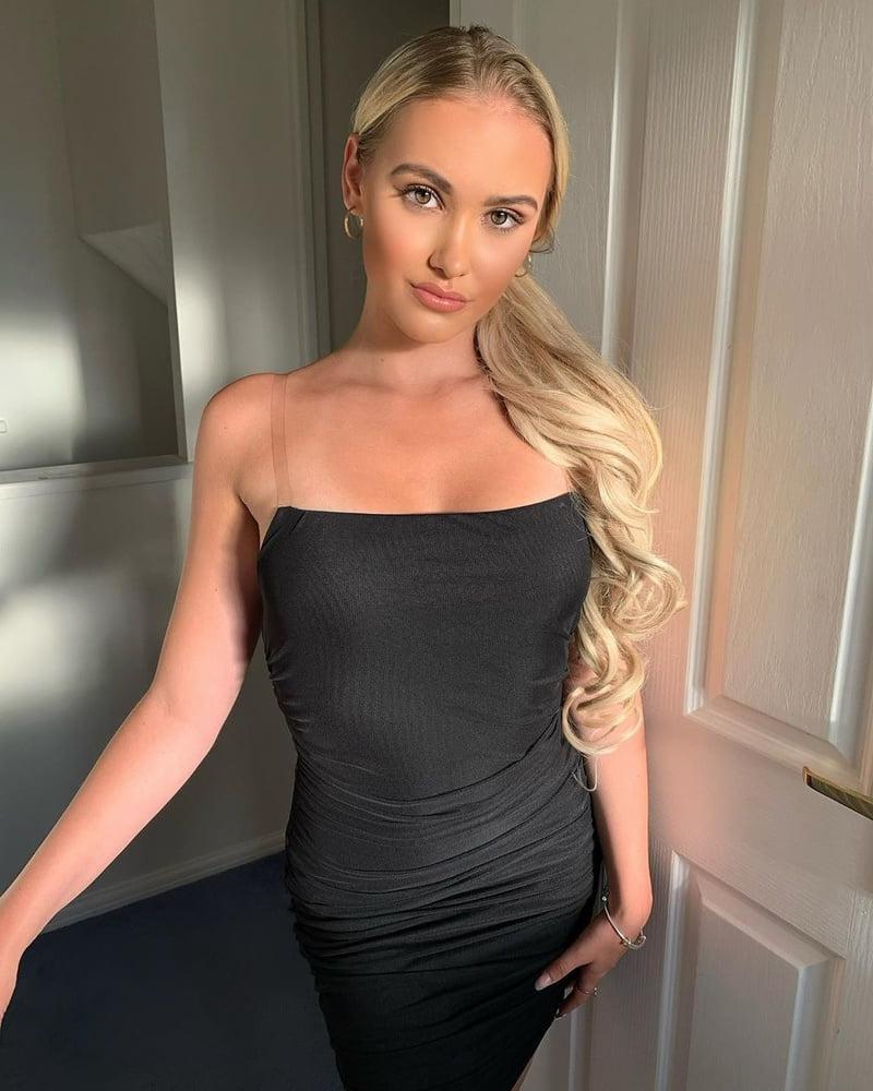 25P Snowbunny Blonde Model