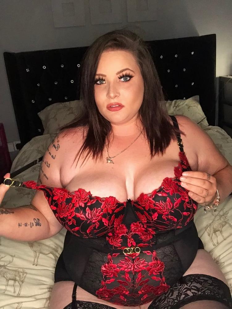 6P Savannah, sexy UK FAT Slut