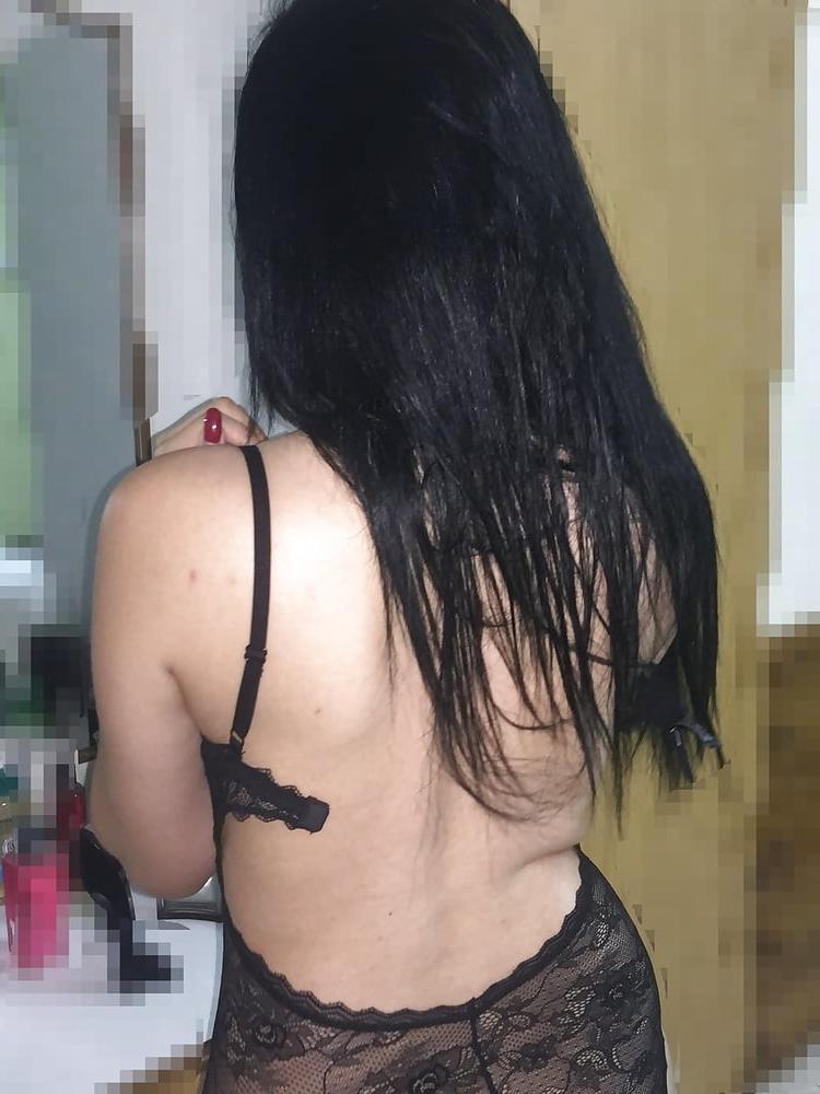 25P Arabian Sluts 570