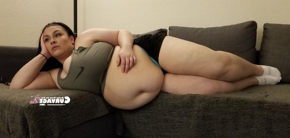 25P Fat Chicks With Deceptively Thin Faces 24