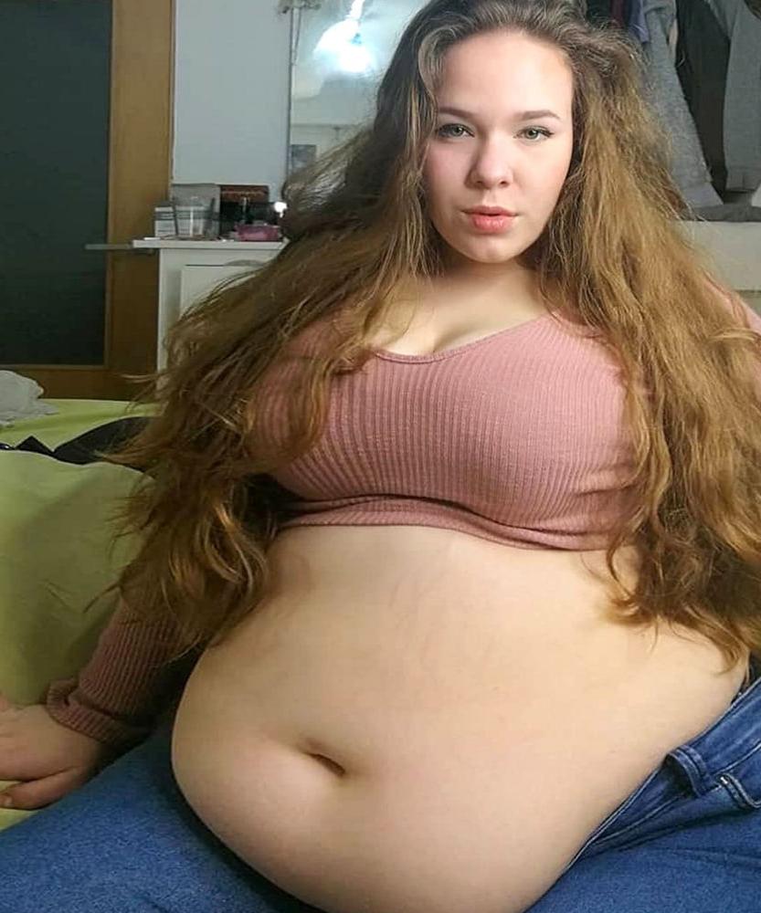 25P Fat Chicks With Deceptively Thin Faces 22