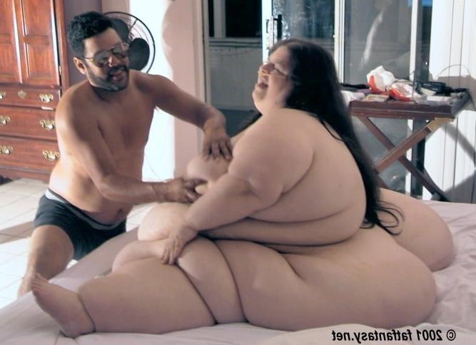 25P Fat Chicks With Skinny Friends 4