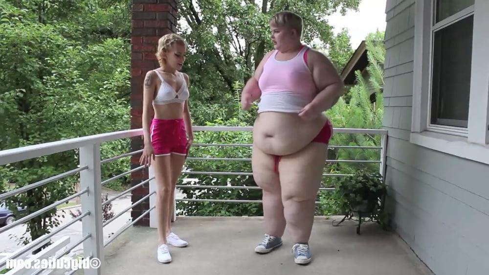 25P Fat Chicks With Skinny Friends 4