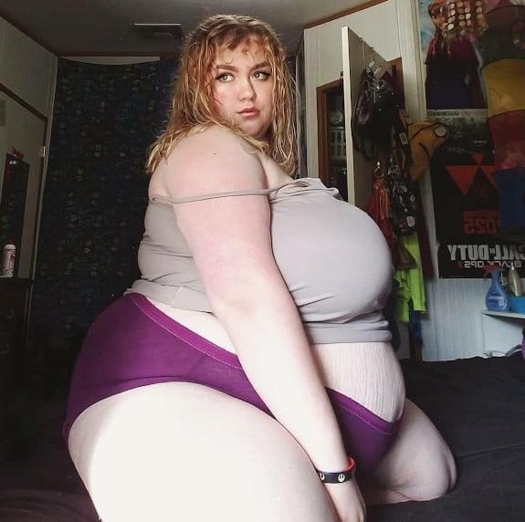 25P Fat Chicks With Deceptively Thin Faces 23