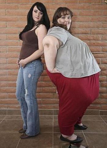 25P Fat Chicks With Skinny Friends 3