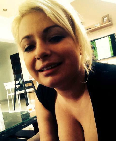 25P Sweet wife