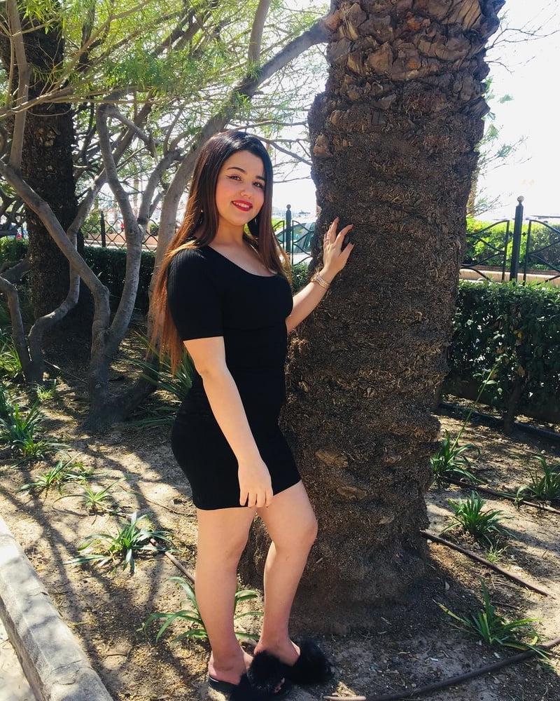 21P Arabian Sluts 569