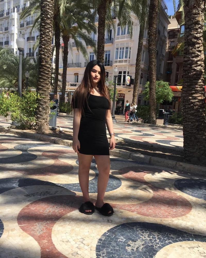 21P Arabian Sluts 569