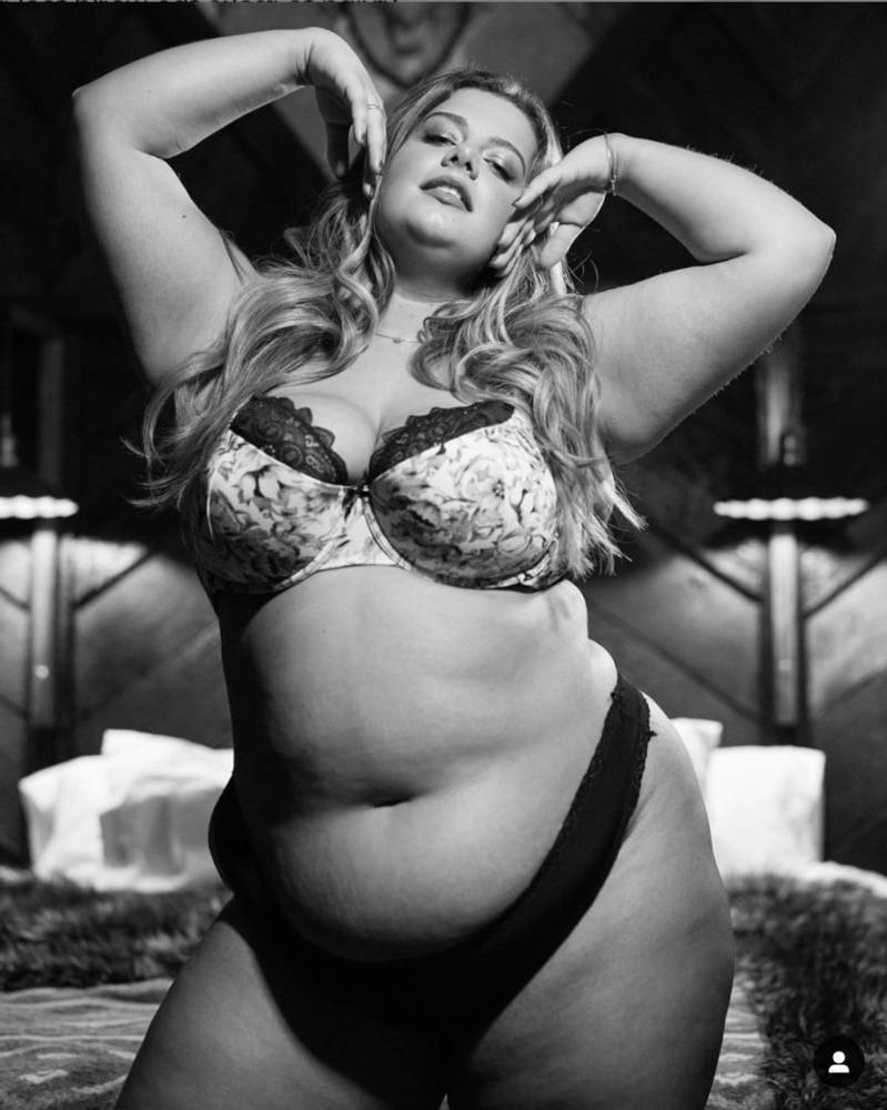 25P Fat Chicks With Deceptively Thin Faces 25
