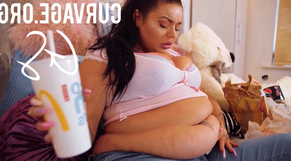 25P Fat Chicks With Deceptively Thin Faces 25