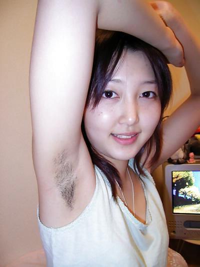 25P Japanese and Chinese girls with hairy armpits