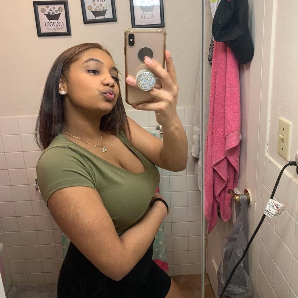 25P Unknown Curvy Black Women 28