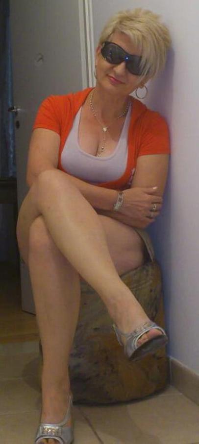 25P Short Haired Blonde Matures with Glasses