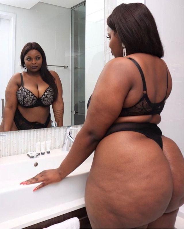 24P curvy butts1