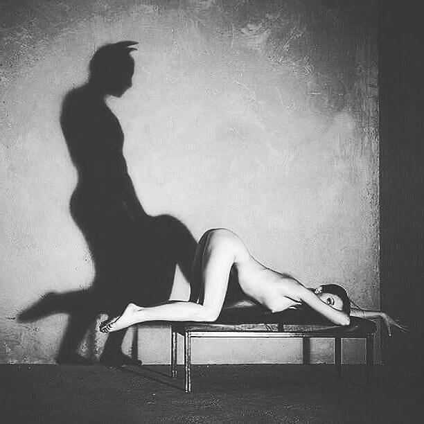25P Erotic Art in B&amp;W