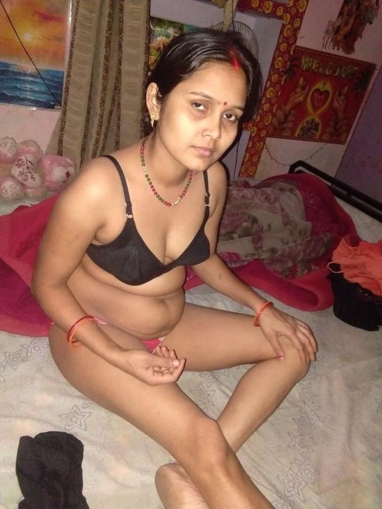 25P Traditional Married Indian Wife