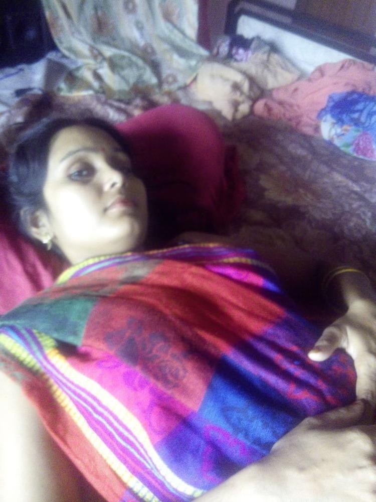 25P Traditional Married Indian Wife