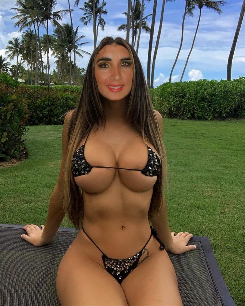 25P PHOTOS WIHT PHOTO ASSISTANSE