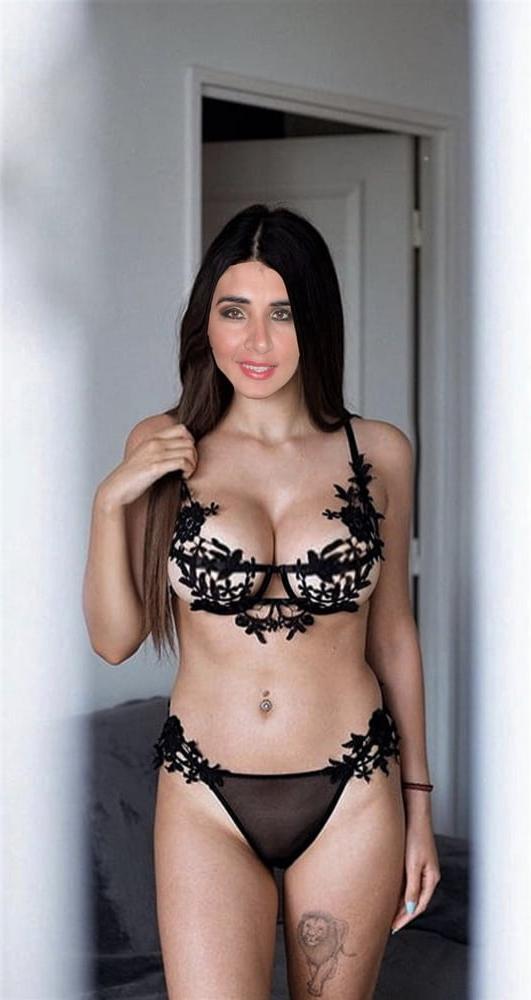 25P PHOTOS WIHT PHOTO ASSISTANSE