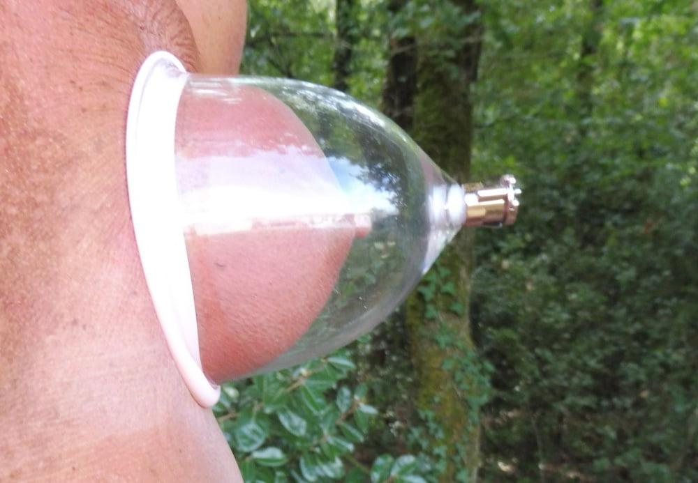 25P Pompe a seins pour avoir les memes petits seins que ma femme