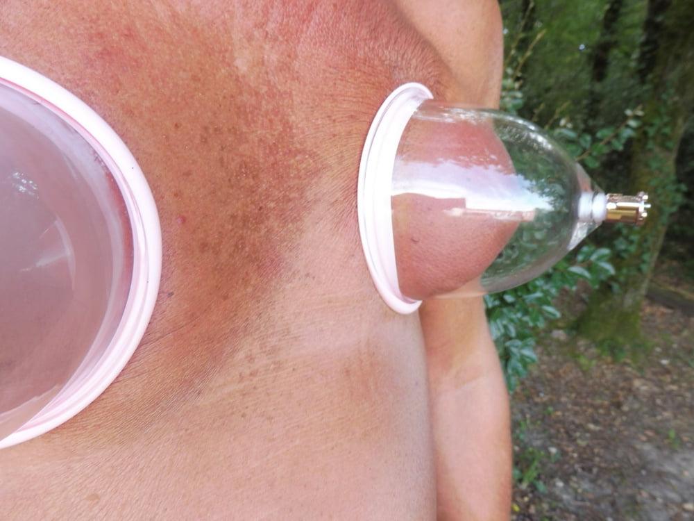 25P Pompe a seins pour avoir les memes petits seins que ma femme