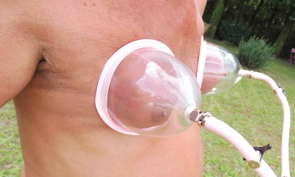 25P Pompe a seins pour avoir les memes petits seins que ma femme