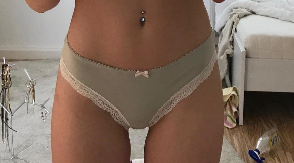 25P Panty shop