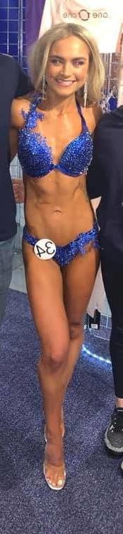 25P Sluts in tiny bikinis 343