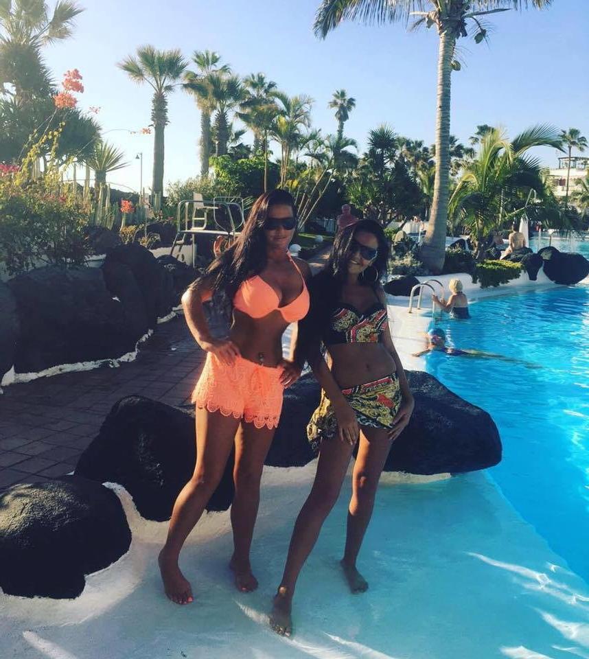 25P Sluts in tiny bikinis 343