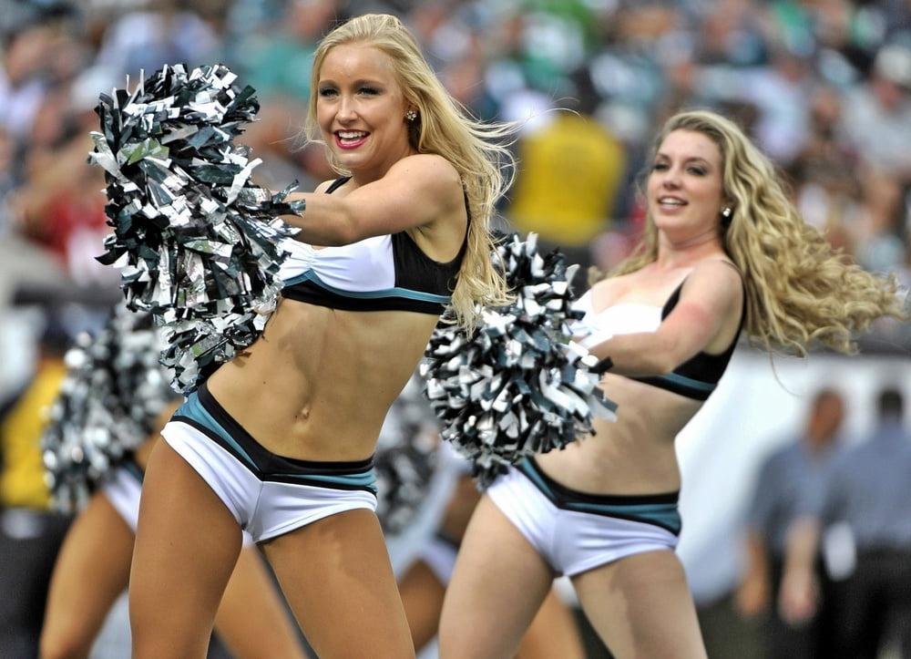 19P Professional Cheerleader Beauties