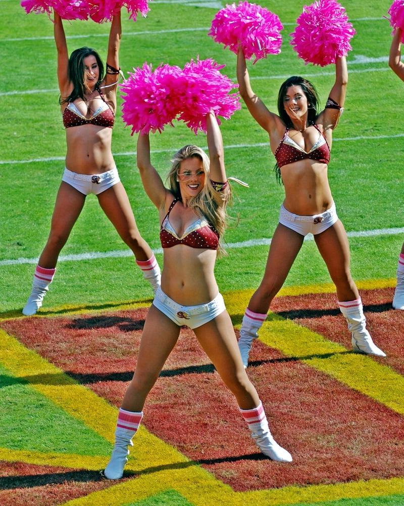 19P Professional Cheerleader Beauties