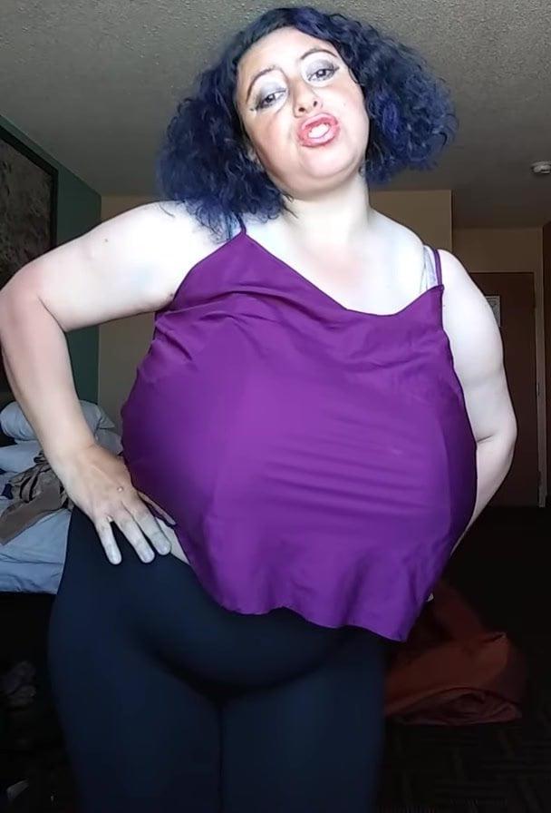 25P super boobs wife