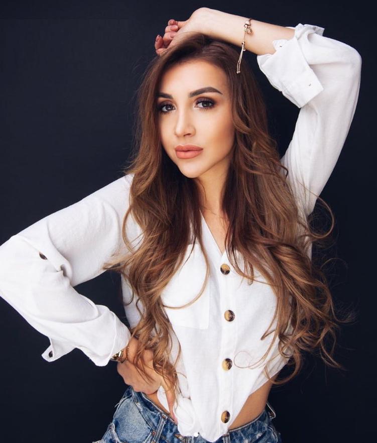 25P polish model brunette Natalia