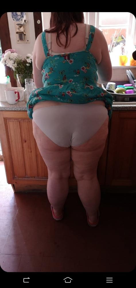 25P Indian auntis fat picture