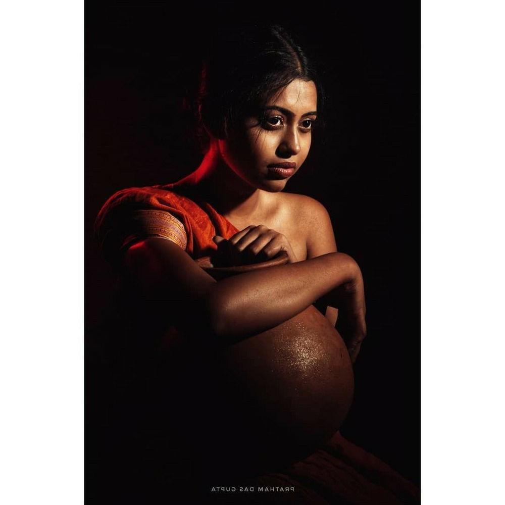 25P Model Rima Bhattacharya Bilder