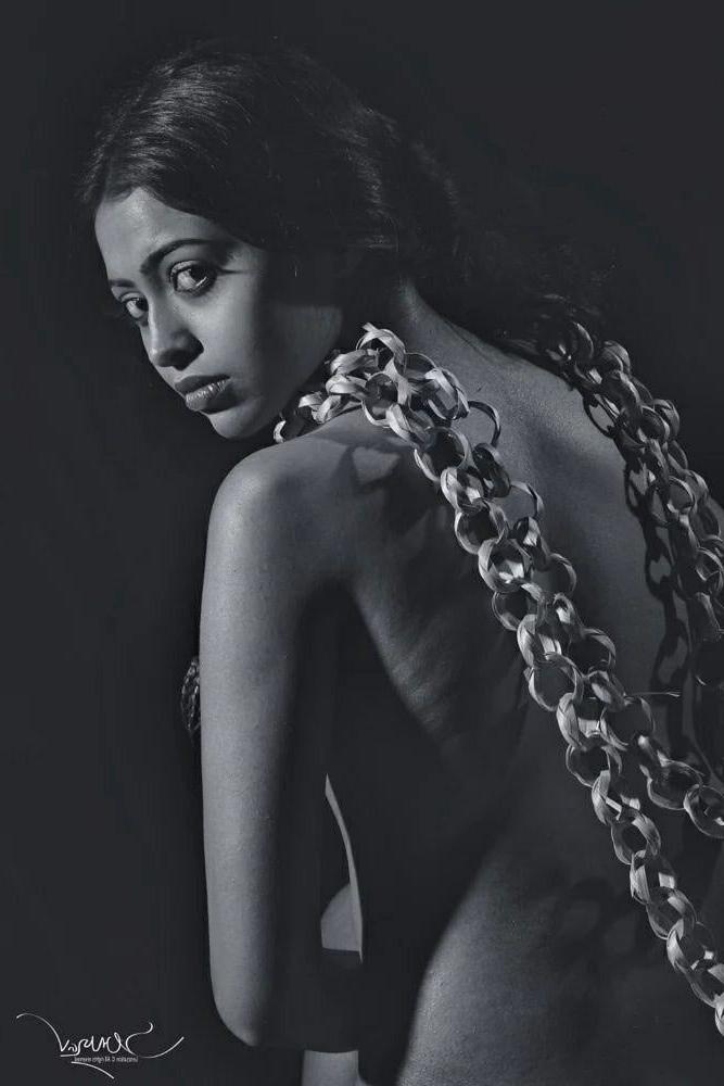 25P Model Rima Bhattacharya Bilder