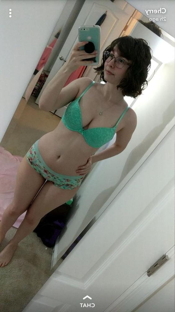 25P AMATEUR MODEL PREMIUM PICS SET OF 260 FOR FREE