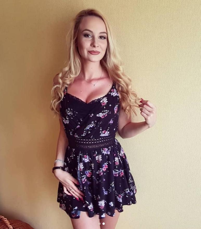 22P polish blonde model