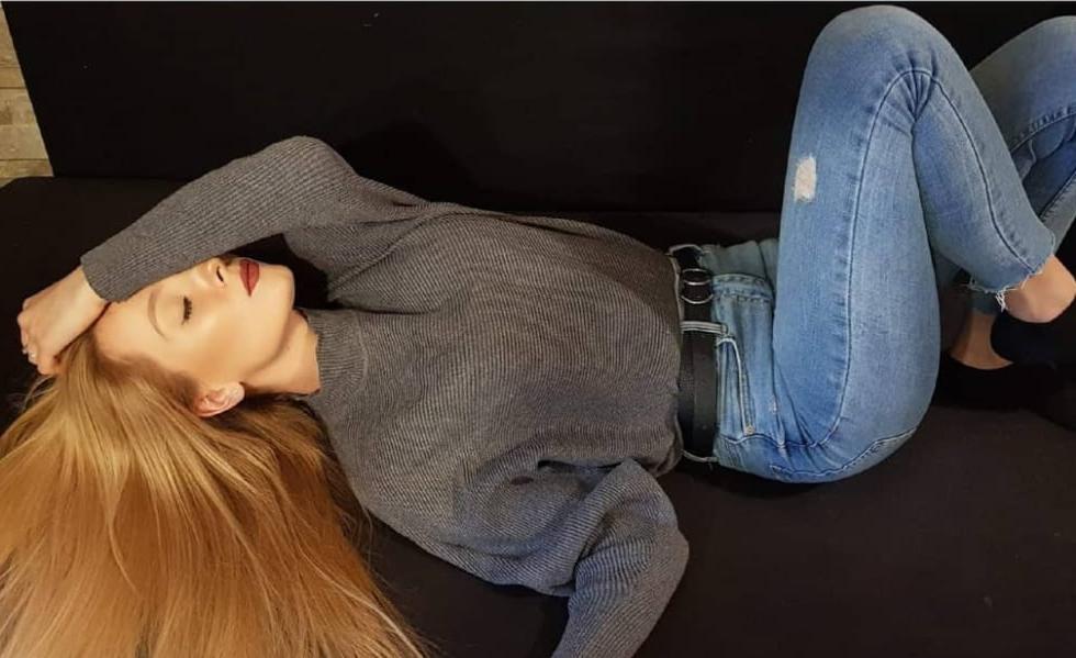 22P polish blonde model