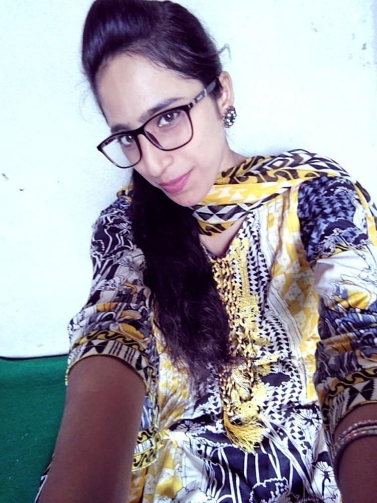25P Arabian Sluts 566