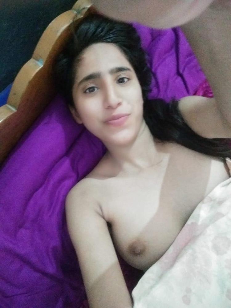 25P Arabian Sluts 566