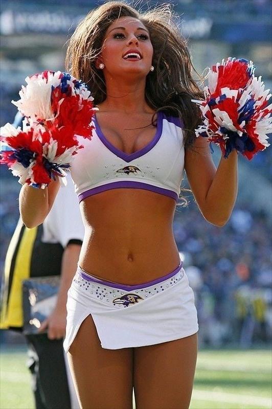 25P Hot cheerleaders