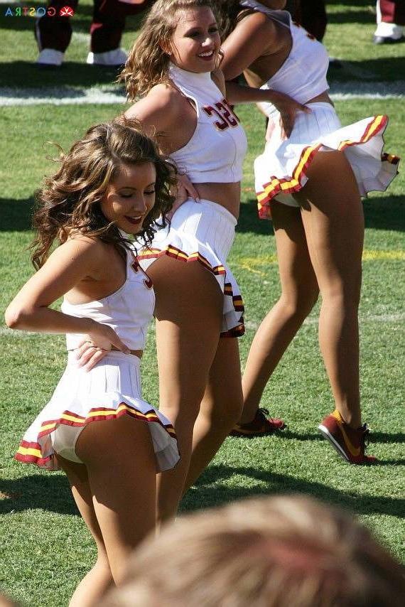 25P Hot cheerleaders