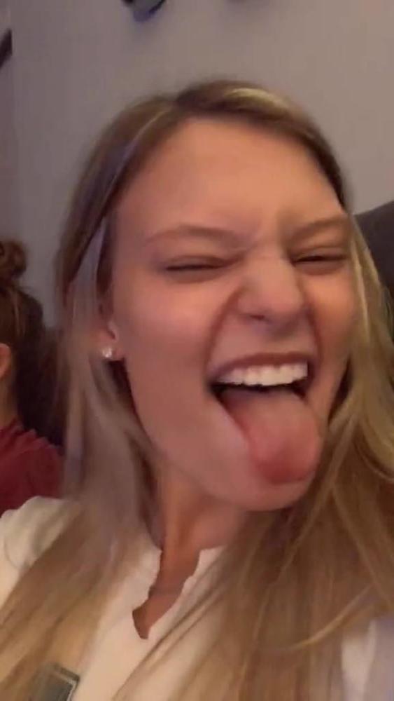 25P Tight Teen Chrissy